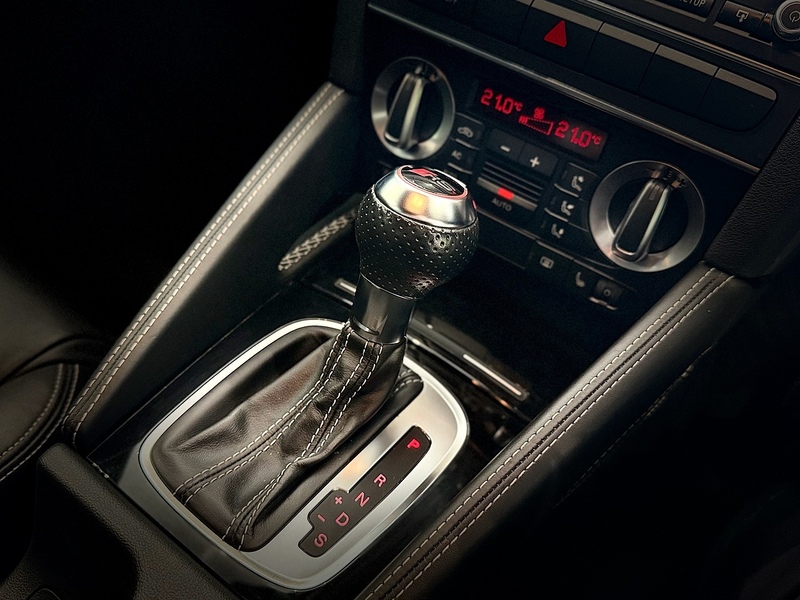 Audi RS3 TFSI Hatchback 2.5 Automatic Petrol - U6390