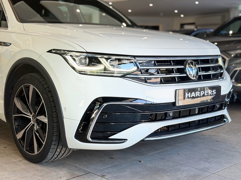 Volkswagen Tiguan 1.5 TSI R-Line SUV 5dr Petrol DSG Euro 6 (s/s) (150 ps) - U6395