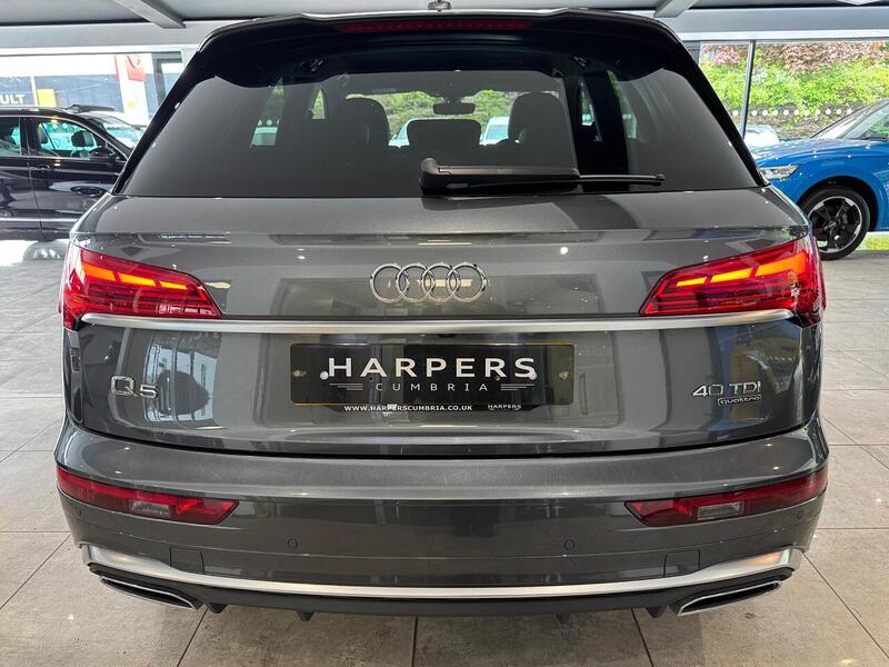 Audi Q5 2.0 TDI 40 S line SUV 5dr Diesel S Tronic quattro Euro 6 (s/s) (204 ps) - U6397
