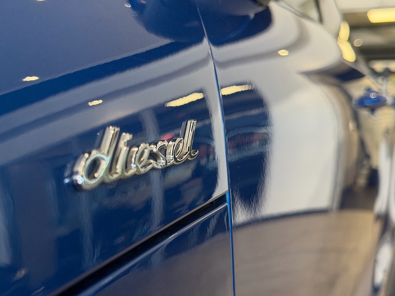 Porsche Macan 3.0 TD V6 S SUV 5dr Diesel PDK 4WD Euro 6 (s/s) (258 ps) - U6400