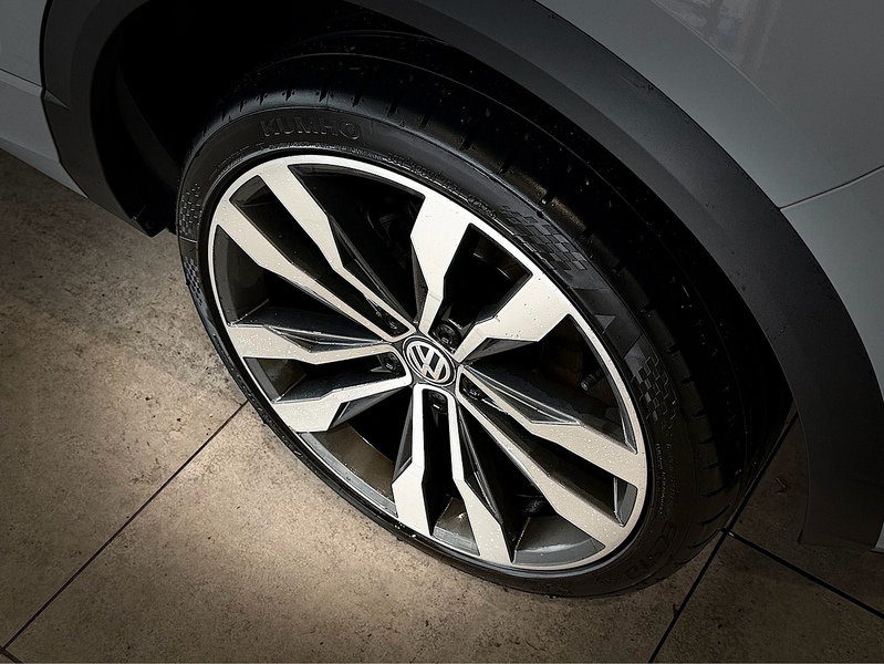 Volkswagen T-Roc TDI R-Line SUV 1.6 Manual Diesel - U6409