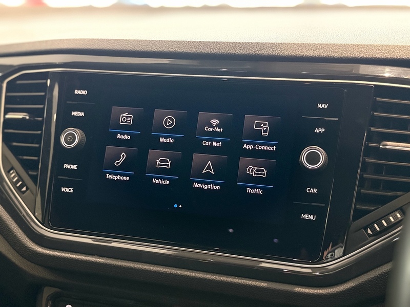 Volkswagen T-Roc TDI R-Line SUV 1.6 Manual Diesel - U6409