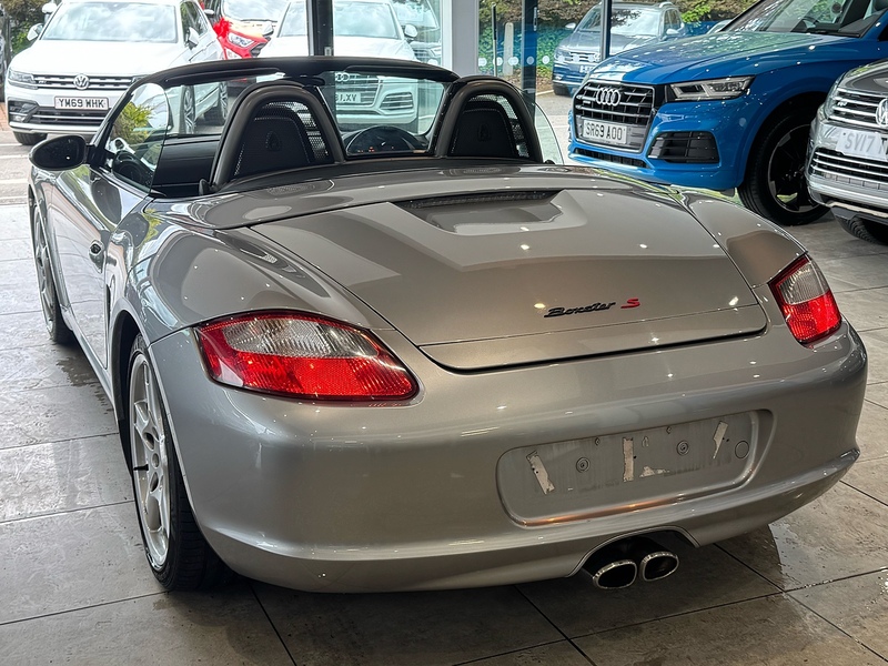Porsche Boxster 987 S Convertible 3.2 Manual Petrol - U6411