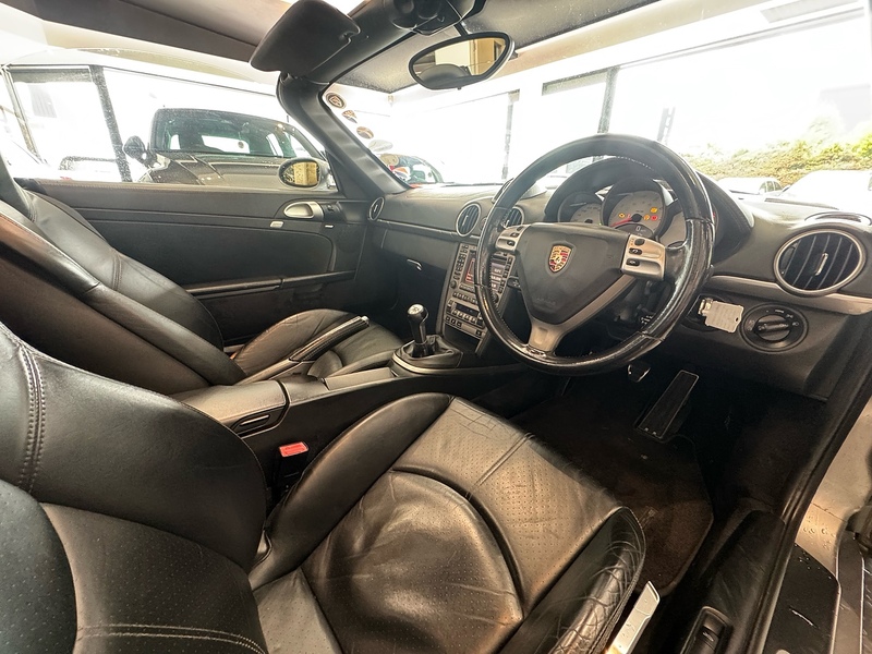 Porsche Boxster 987 S Convertible 3.2 Manual Petrol - U6411