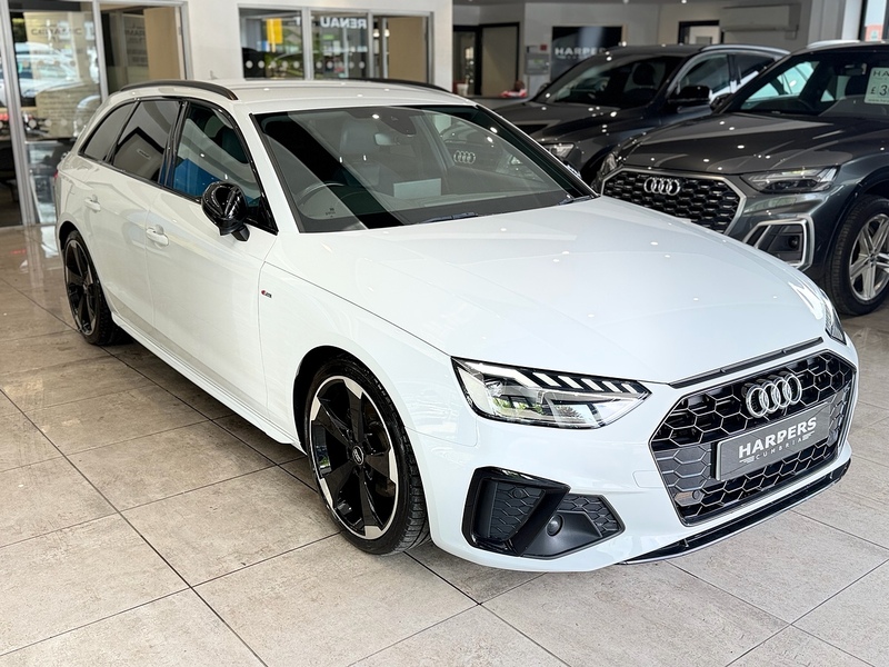 Audi A4 Avant 2.0 TDI 35 Black Edition Estate 5dr Diesel S Tronic Euro 6 (s/s) (163 ps) - U6421