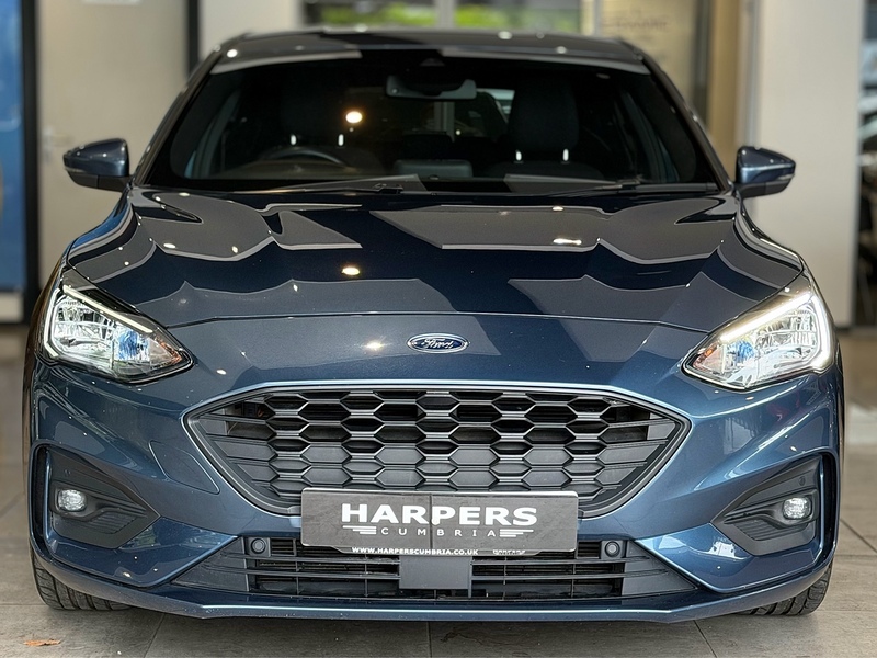 Ford Focus EcoBlue ST-Line Hatchback 1.5 Manual Diesel Hatchback 1.5 Manual Diesel - U6422