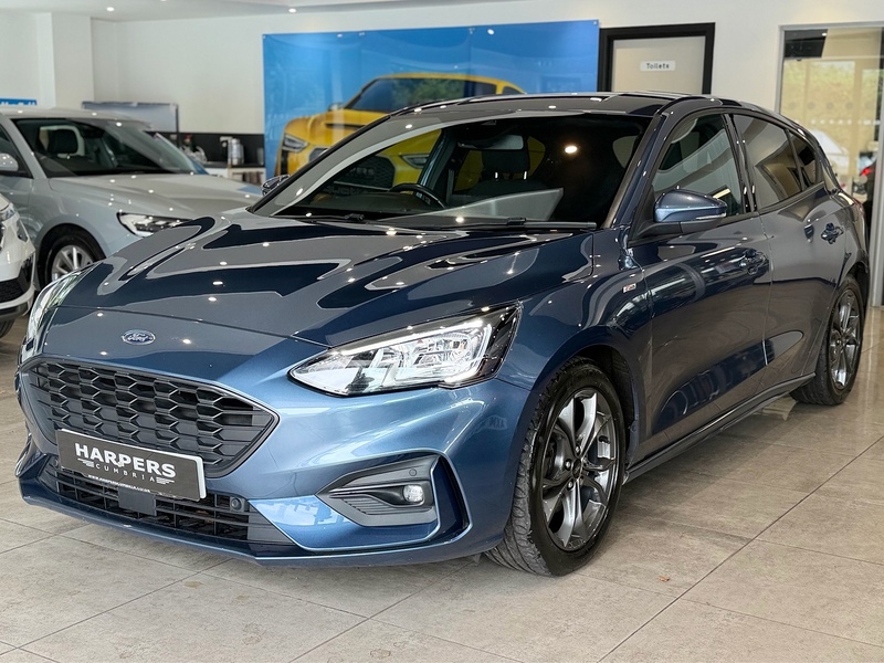 Ford Focus EcoBlue ST-Line Hatchback 1.5 Manual Diesel Hatchback 1.5 Manual Diesel - U6422