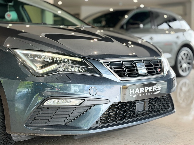 SEAT Leon TDI FR Sport Estate 2.0 Automatic Diesel - U6427