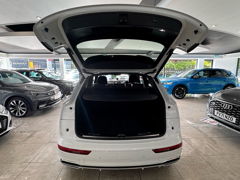 Audi Q5 2.0 TFSI S line SUV 5dr Petrol S Tronic quattro Euro 6 (s/s) (252 ps) - U6430