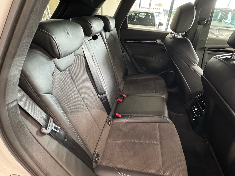 Audi Q5 2.0 TFSI S line SUV 5dr Petrol S Tronic quattro Euro 6 (s/s) (252 ps) - U6430
