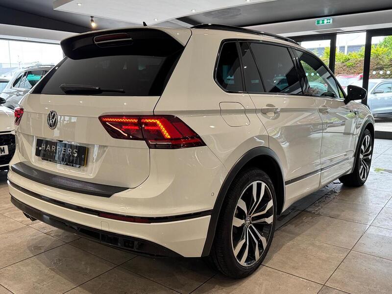 Volkswagen Tiguan 2.0 TSI R-Line Tech SUV 5dr Petrol DSG 4Motion Euro 6 (s/s) (190 ps) - U6431