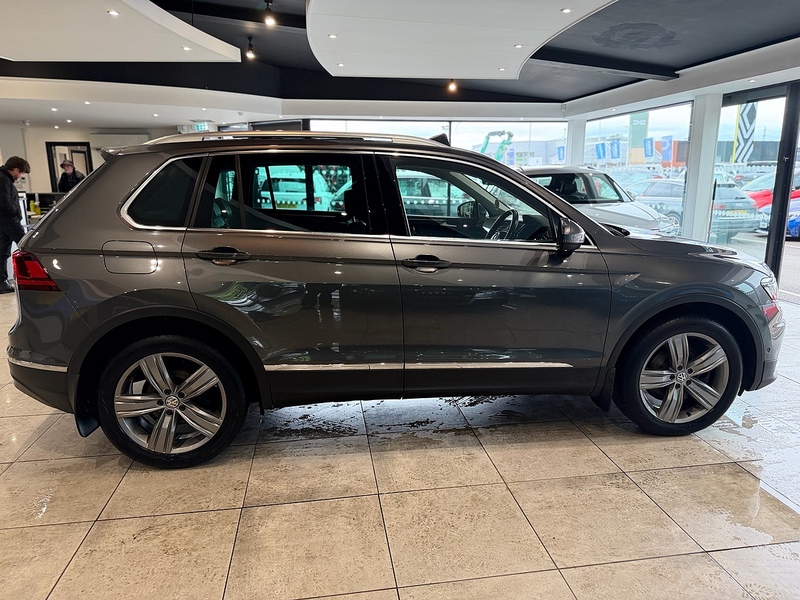Volkswagen Tiguan TDI BlueMotion Tech SEL SUV 2.0 Automatic Diesel - U6437