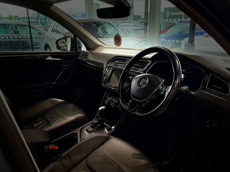 Volkswagen Tiguan TDI BlueMotion Tech SEL SUV 2.0 Automatic Diesel - U6437
