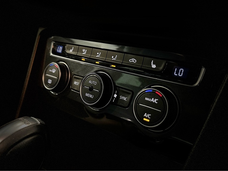 Volkswagen Tiguan TDI BlueMotion Tech SEL SUV 2.0 Automatic Diesel - U6437