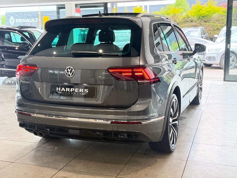 Volkswagen Tiguan 1.5 TSI EVO R-Line SUV 5dr Petrol DSG Euro 6 (s/s) (150 ps) - U6443