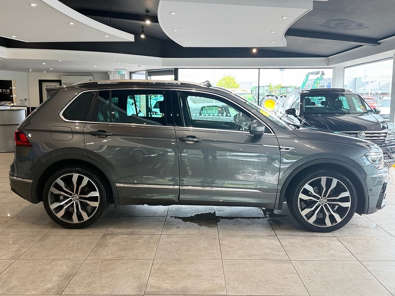 Volkswagen Tiguan 1.5 TSI EVO R-Line SUV 5dr Petrol DSG Euro 6 (s/s) (150 ps) - U6443