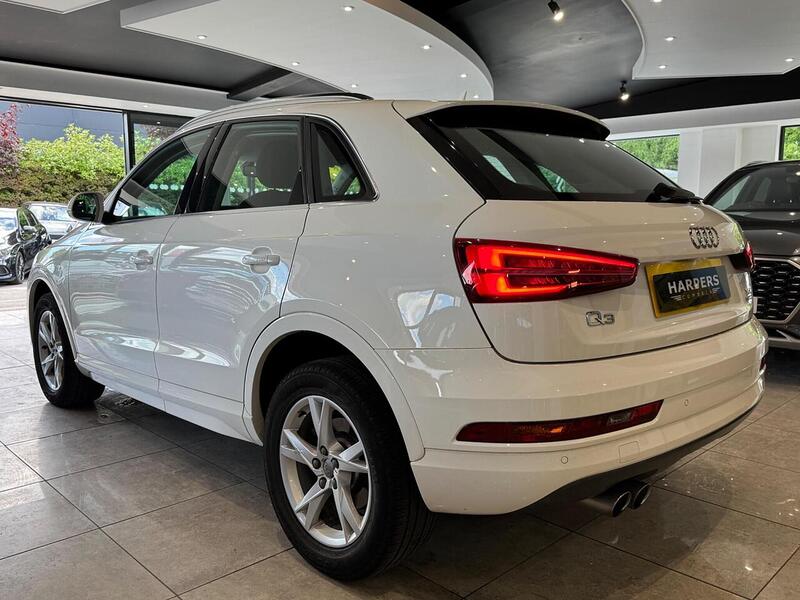 Audi Q3 TDI Sport SUV 2.0 Manual Diesel - U6447