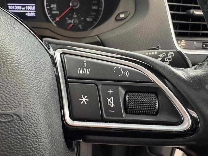 Audi Q3 TDI Sport SUV 2.0 Manual Diesel - U6447