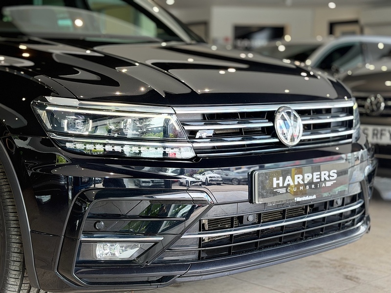 Volkswagen Tiguan 2.0 TDI R-Line SUV 5dr Diesel DSG 4Motion Euro 6 (s/s) (150 ps) - U6448