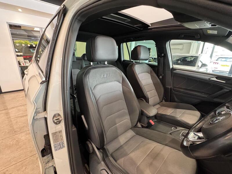 Volkswagen Tiguan 2.0 TDI R-Line Tech SUV 5dr Diesel DSG Euro 6 (s/s) (150 ps) - U6451