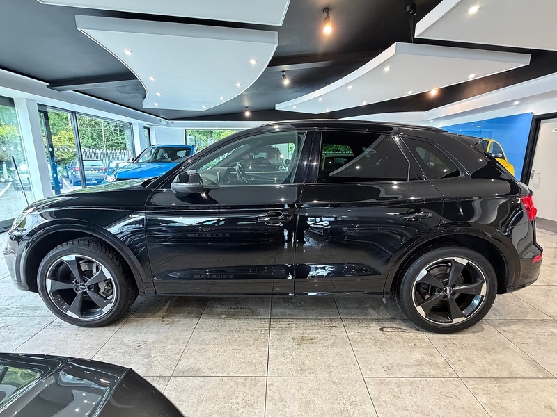 Audi Q5 2.0 TDI 40 Black Edition SUV 5dr Diesel S Tronic quattro Euro 6 (s/s) (190 ps) - U6453