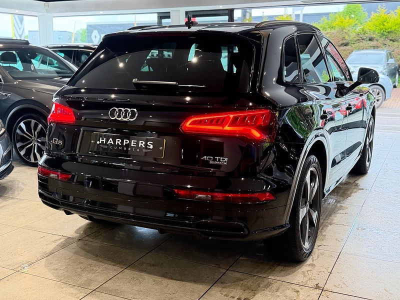 Audi Q5 2.0 TDI 40 Black Edition SUV 5dr Diesel S Tronic quattro Euro 6 (s/s) (190 ps) - U6453