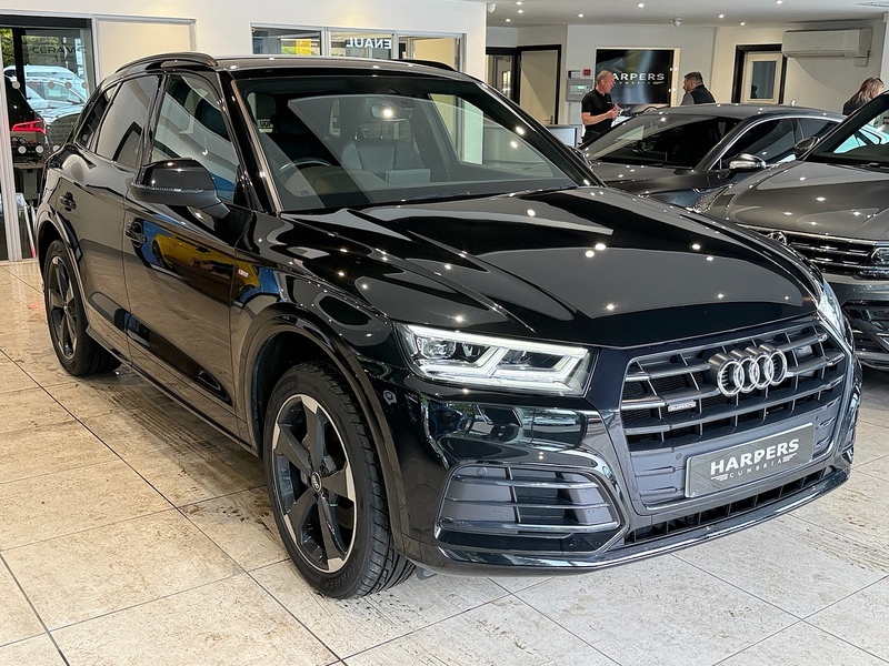 Audi Q5 2.0 TDI 40 Black Edition SUV 5dr Diesel S Tronic quattro Euro 6 (s/s) (190 ps) - U6453