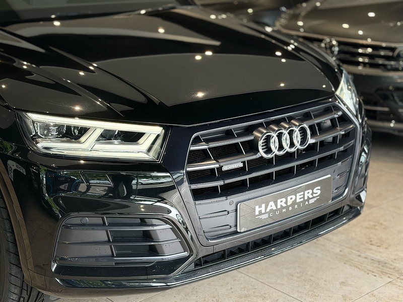 Audi Q5 2.0 TDI 40 Black Edition SUV 5dr Diesel S Tronic quattro Euro 6 (s/s) (190 ps) - U6453