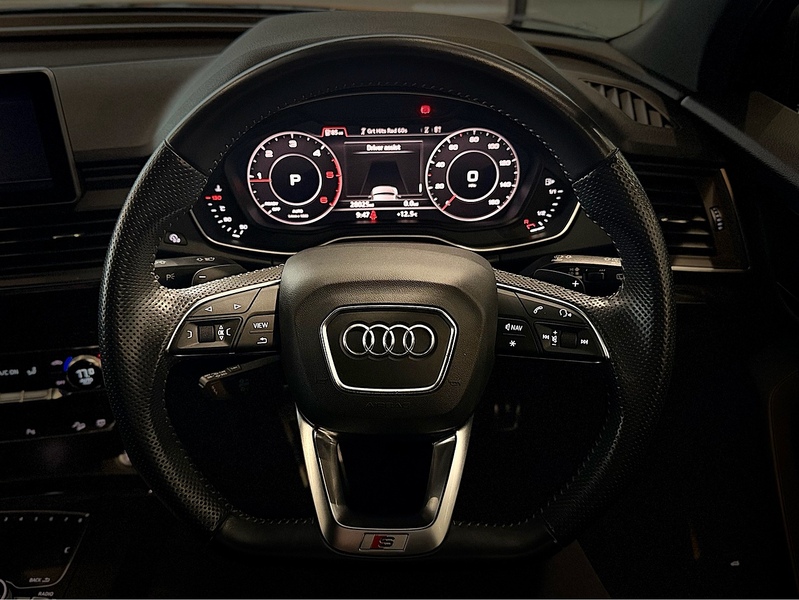 Audi Q5 2.0 TDI 40 Black Edition SUV 5dr Diesel S Tronic quattro Euro 6 (s/s) (190 ps) - U6453
