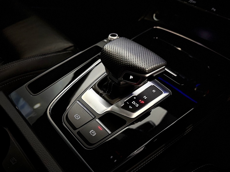 Audi Q5 2.0 TDI 40 Edition 1 Sportback 5dr Diesel S Tronic quattro Euro 6 (s/s) (204 ps) - U6465