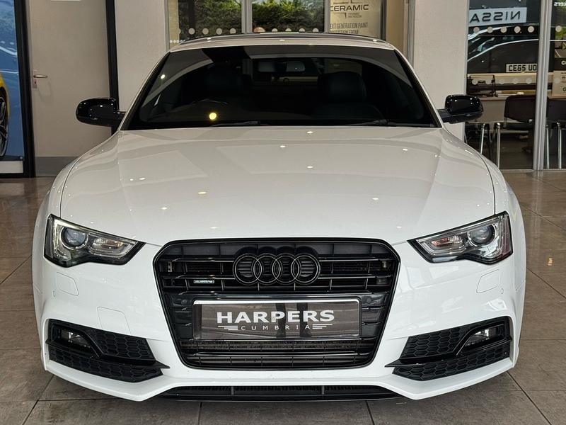 Audi A5 TFSI Black Edition Plus - U6475