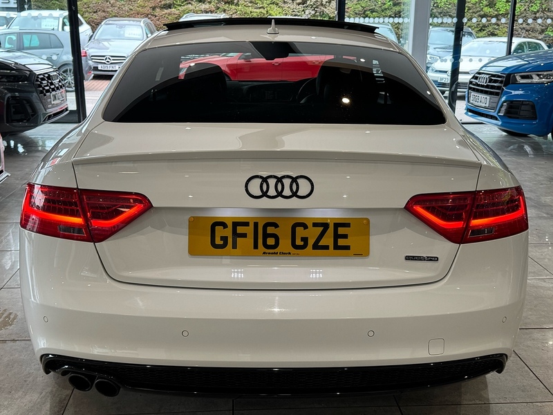 Audi A5 TFSI Black Edition Plus - U6475