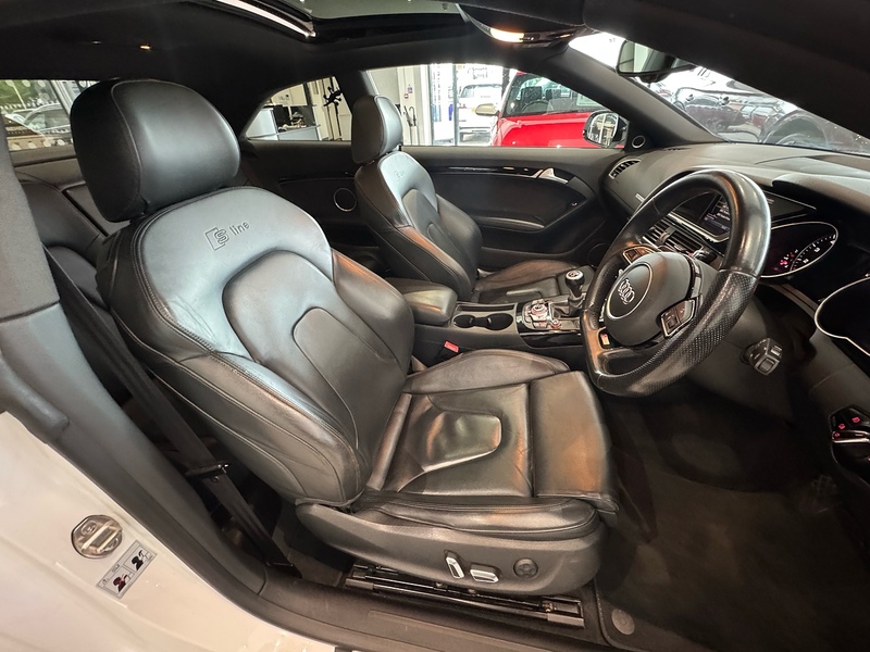 Audi A5 TFSI Black Edition Plus - U6475