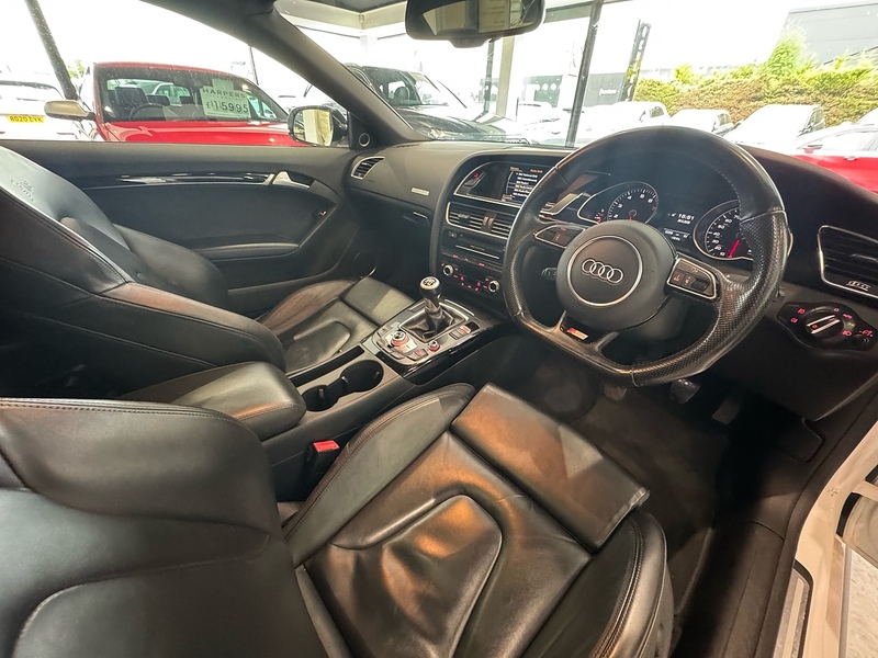 Audi A5 TFSI Black Edition Plus - U6475