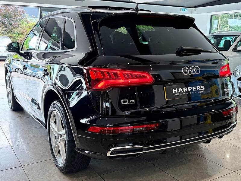 Audi Q5 2.0 TDI 40 S line SUV 5dr Diesel S Tronic quattro Euro 6 (s/s) (190 ps) - U6490
