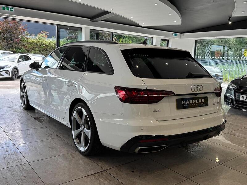 Audi A4 Avant 2.0 TFSI 40 Black Edition Estate 5dr Petrol S Tronic Euro 6 (s/s) (204 ps) - U6493