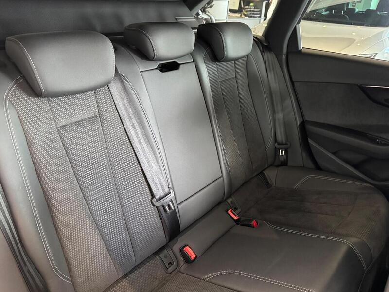 Audi A4 Avant 2.0 TFSI 40 Black Edition Estate 5dr Petrol S Tronic Euro 6 (s/s) (204 ps) - U6493