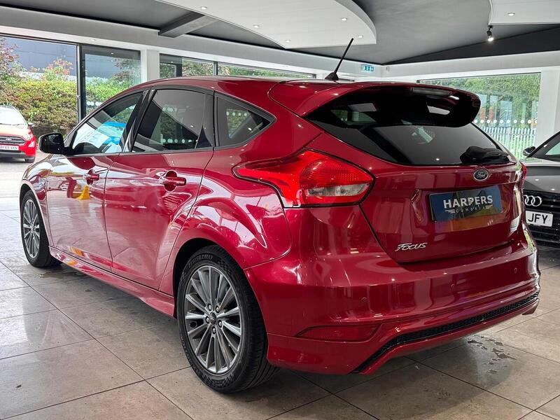 Ford Focus T EcoBoost ST-Line Hatchback 1.0 Manual Petrol - U6506