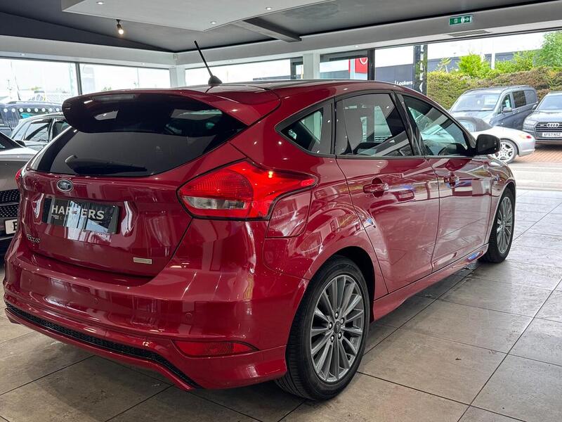 Ford Focus T EcoBoost ST-Line Hatchback 1.0 Manual Petrol - U6506