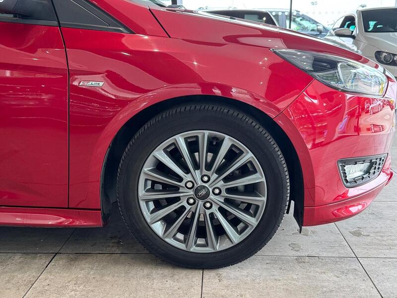 Ford Focus T EcoBoost ST-Line Hatchback 1.0 Manual Petrol - U6506