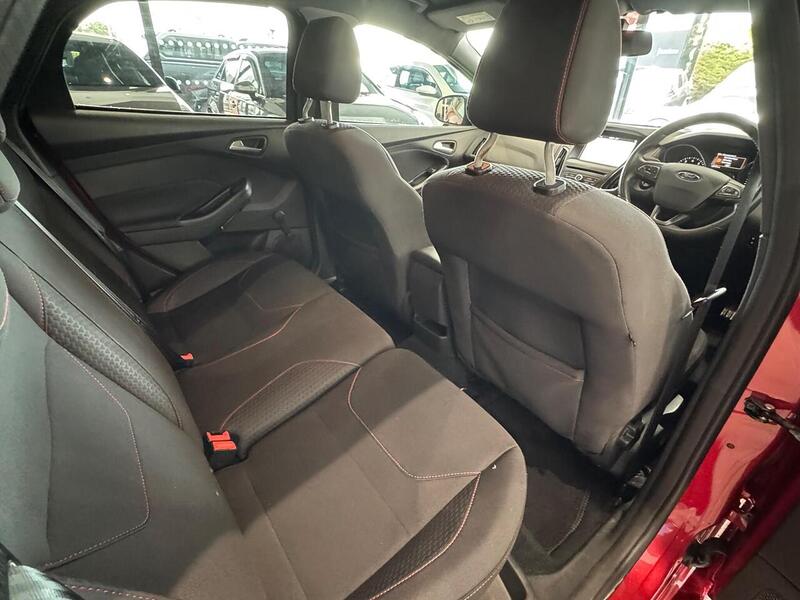 Ford Focus T EcoBoost ST-Line Hatchback 1.0 Manual Petrol - U6506
