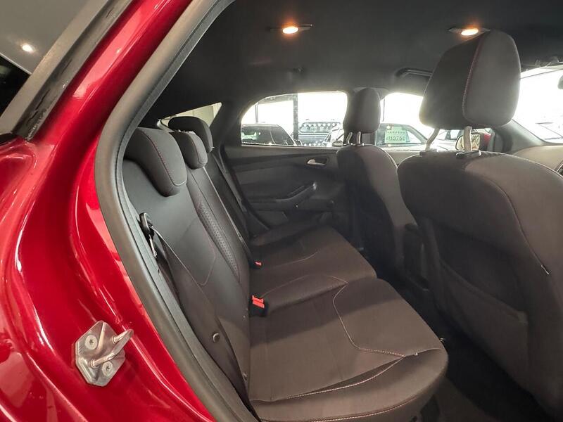 Ford Focus T EcoBoost ST-Line Hatchback 1.0 Manual Petrol - U6506