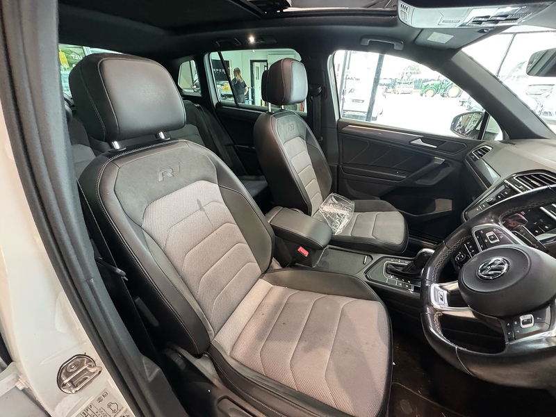 Volkswagen Tiguan 1.5 TSI EVO R-Line Tech SUV 5dr Petrol DSG Euro 6 (s/s) (150 ps) - U6511