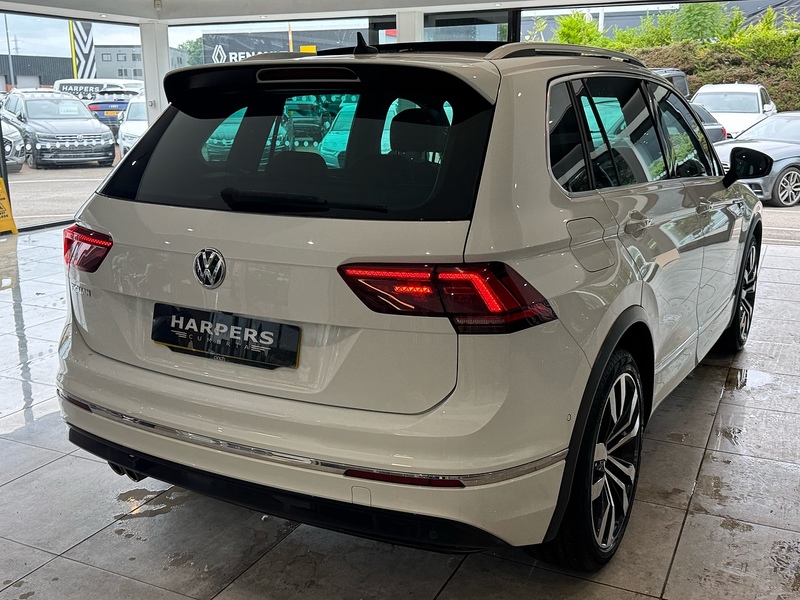 Volkswagen Tiguan 1.5 TSI EVO R-Line Tech SUV 5dr Petrol DSG Euro 6 (s/s) (150 ps) - U6511
