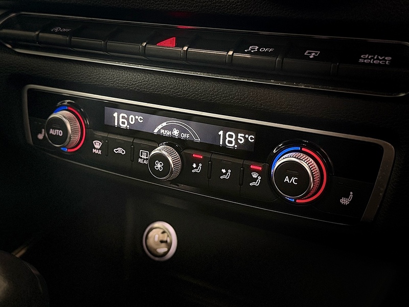 Audi S3 2.0 TFSI Hatchback 3dr Petrol S Tronic quattro Euro 6 (s/s) (310 ps) - U6525