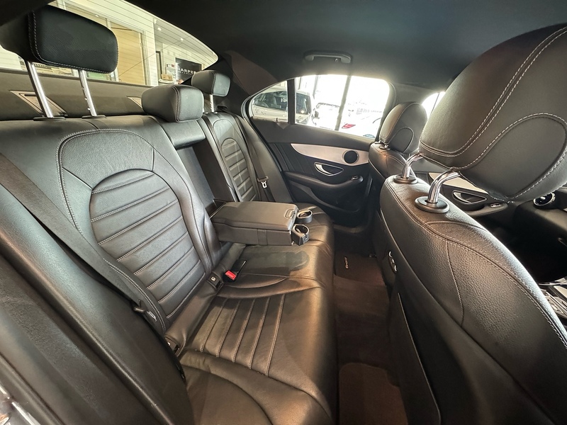 Mercedes-Benz C Class C220d AMG Line Saloon 2.0 Automatic Diesel - U6528