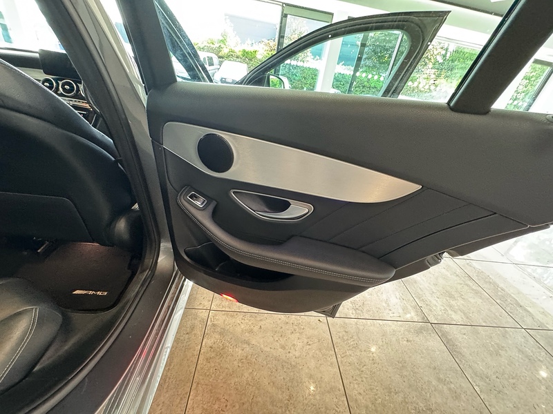 Mercedes-Benz C Class C220d AMG Line Saloon 2.0 Automatic Diesel - U6528
