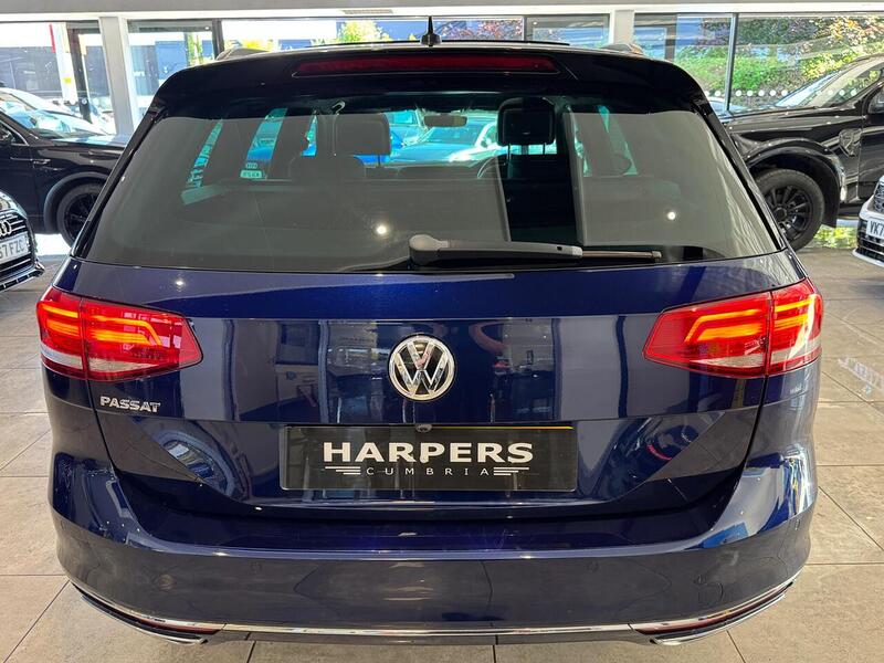 Volkswagen Passat TSI EVO R-Line Estate 1.5 Automatic Petrol - U6535