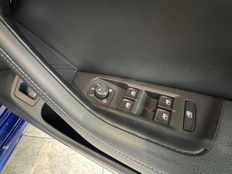 Volkswagen Passat TSI EVO R-Line Estate 1.5 Automatic Petrol - U6535