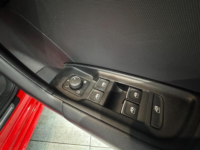 Audi A1 1.0 TFSI 25 S line Sportback 5dr Petrol Manual Euro 6 (s/s) (95 ps) - U6549